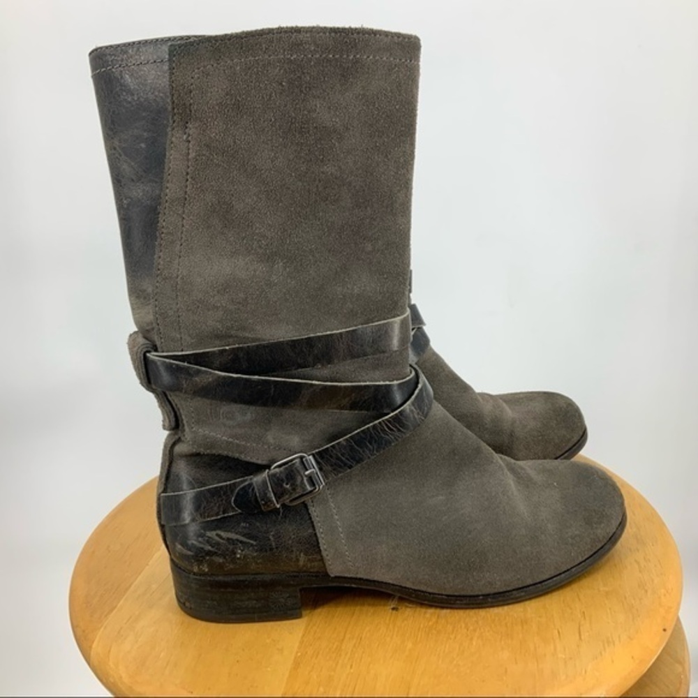 UGG Australia Deanna  boots in taupe gray 6